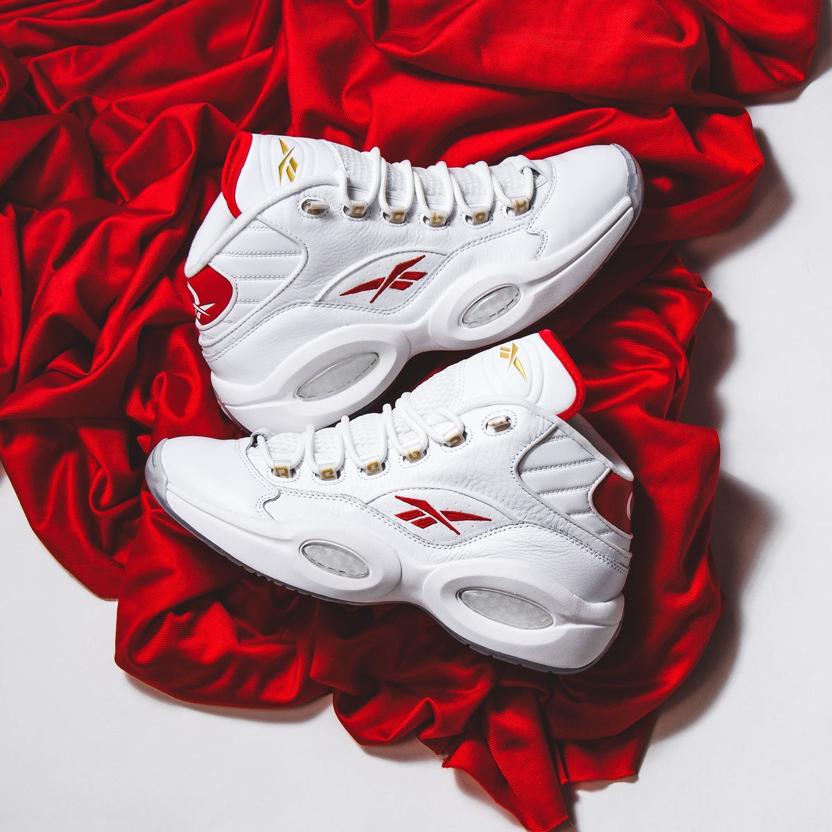 Reebok Classics Basketball Men Question Mid Allen Iverson Dr J #6 White Red GX0230