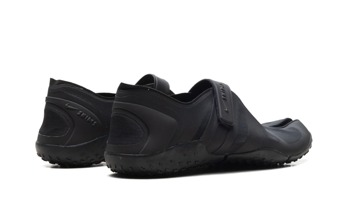 Air Rift Mesh WMNS "SKIMS - Black" IO7694 001