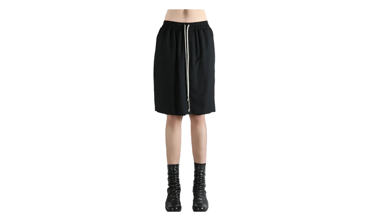 Kil Shorts "Black" RU01F2385 WG 09