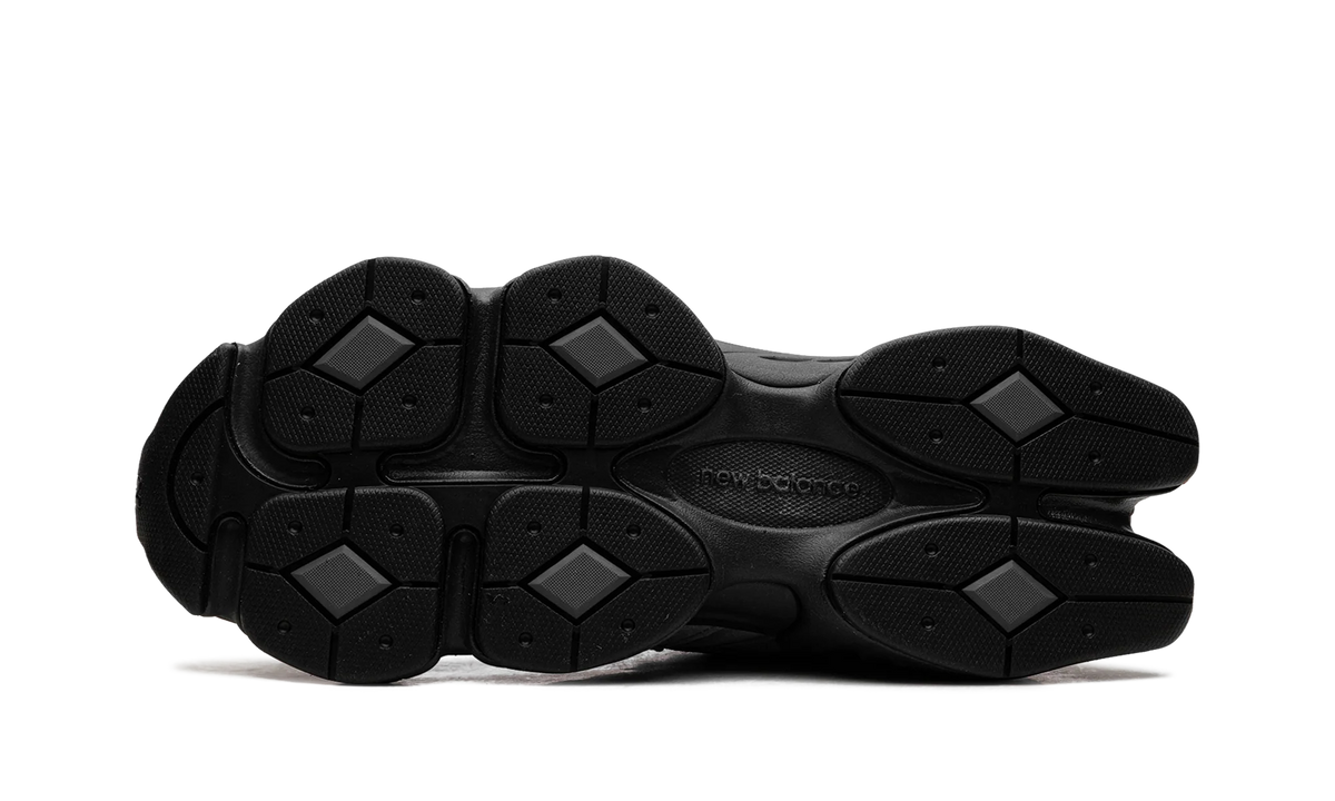 9060 "JD Sports Exclusive - Grey Black Red" U9060jbo