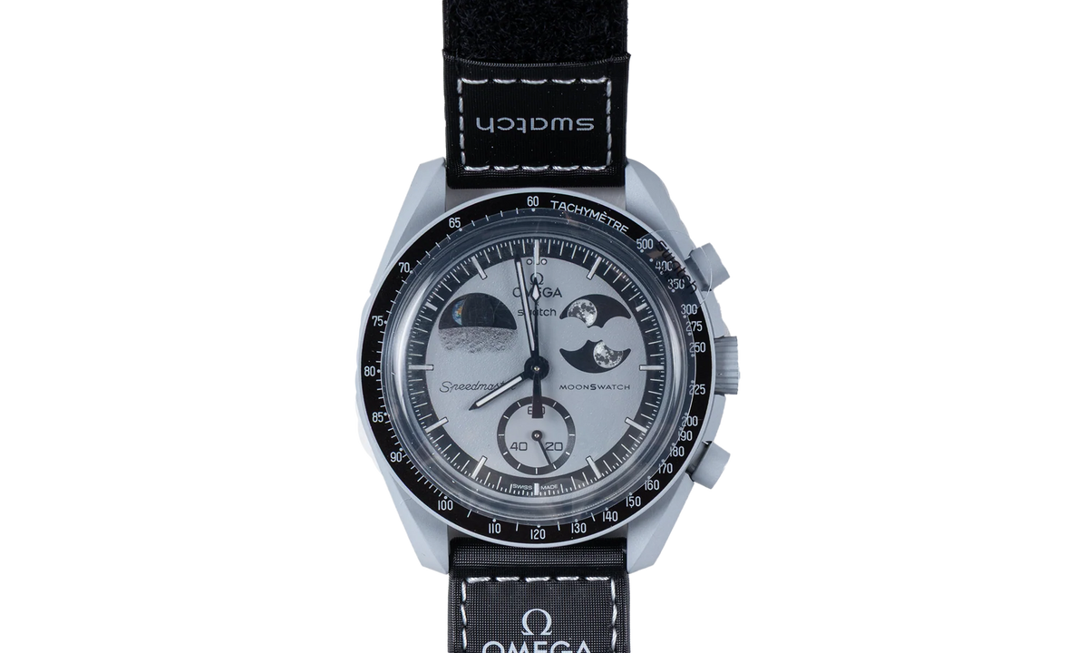Swatch x Omega Bioceramic Moonswatch "Mission To Earthphase" SO33M700