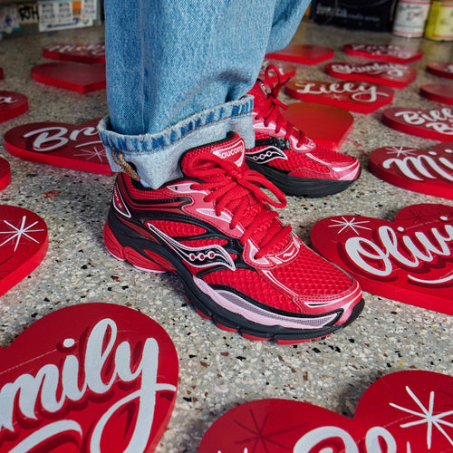 Mens Saucony ProGrid Omni 9 St.Valentine (Red/Black)