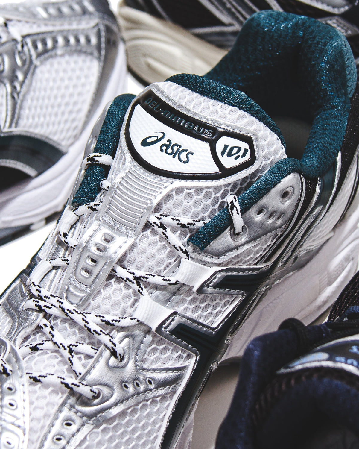 Asics Men Gel-Nimbus 10.1 White Saxon Green Core 1203A543-103