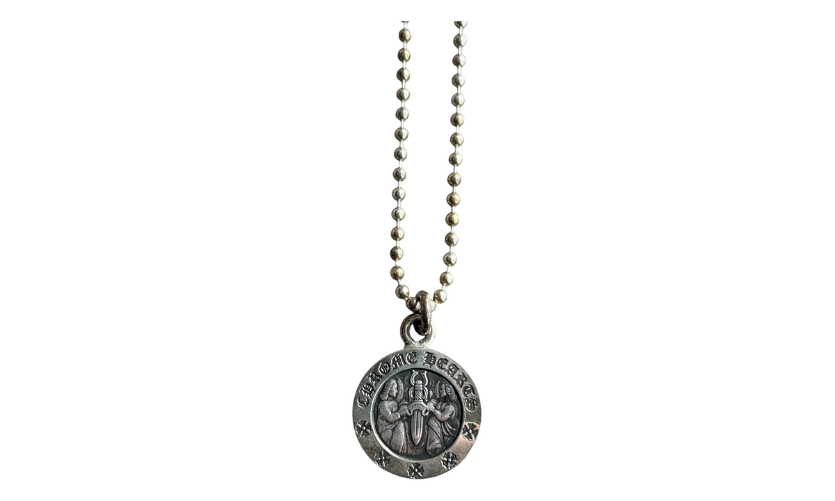 Angel Medallion Necklace "Silver" CHRM0947