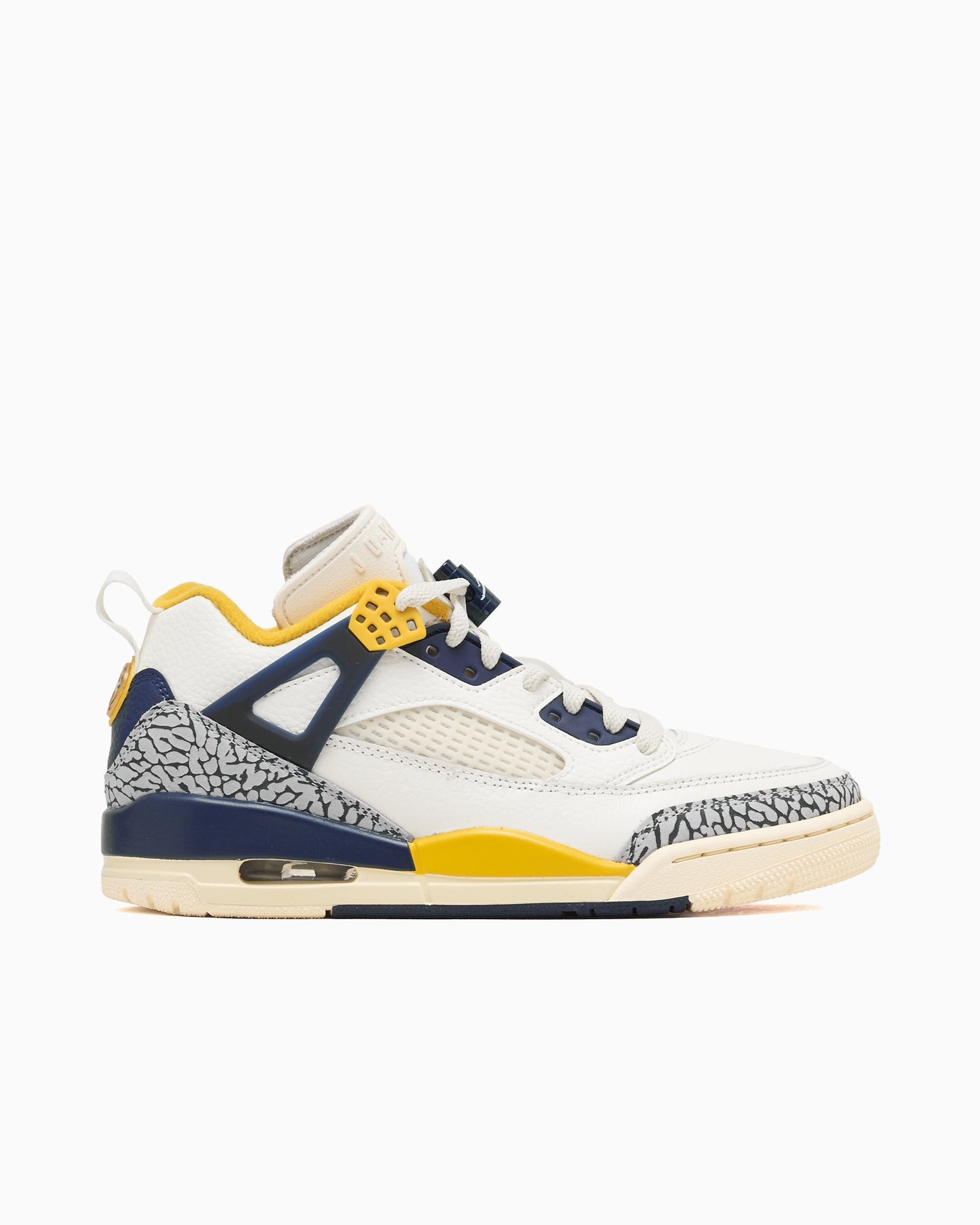 Jordan Spizike Low
