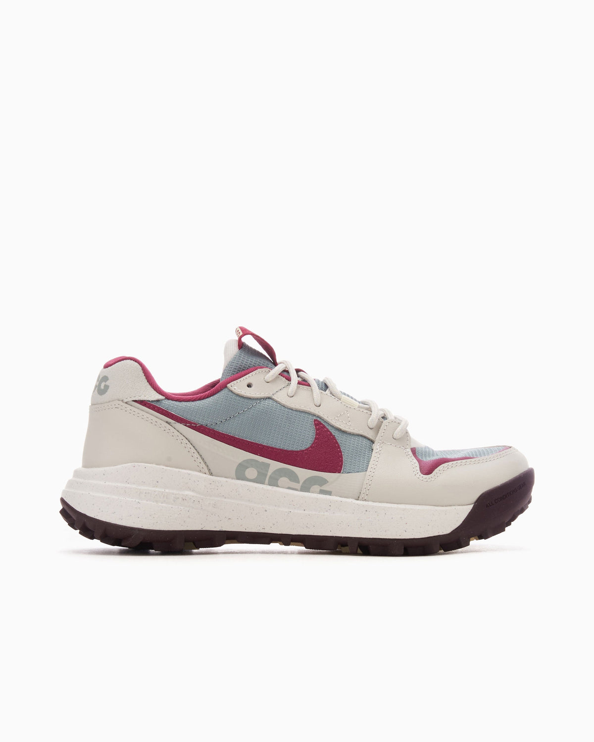 Nike ACG Lowcate