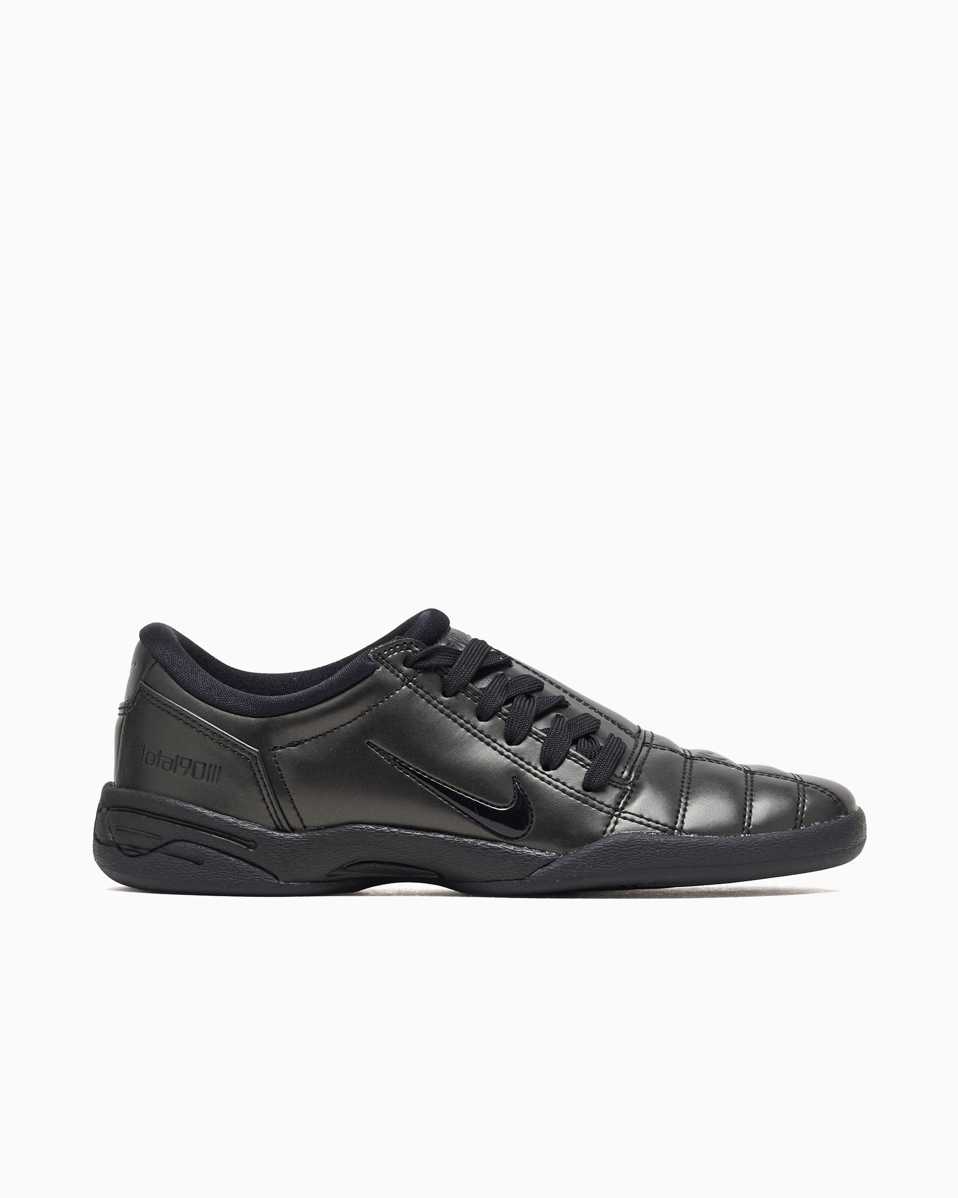 Nike Women's Total 90